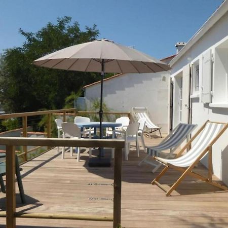 סן-ג'ורג'-דולרו A 80M De La Plage De Plaisance Pour 8 Personnes מראה חיצוני תמונה